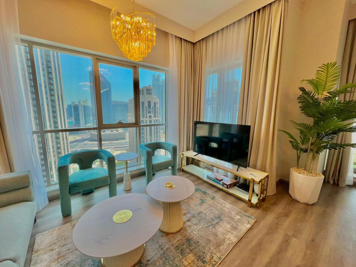 First Class 2Br With Burj Khalifa & Downtown View Dubai Eksteriør billede