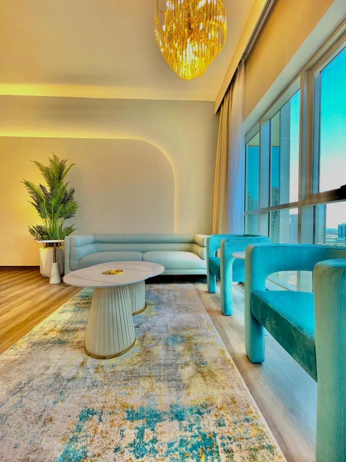 First Class 2Br With Burj Khalifa & Downtown View Dubai Eksteriør billede