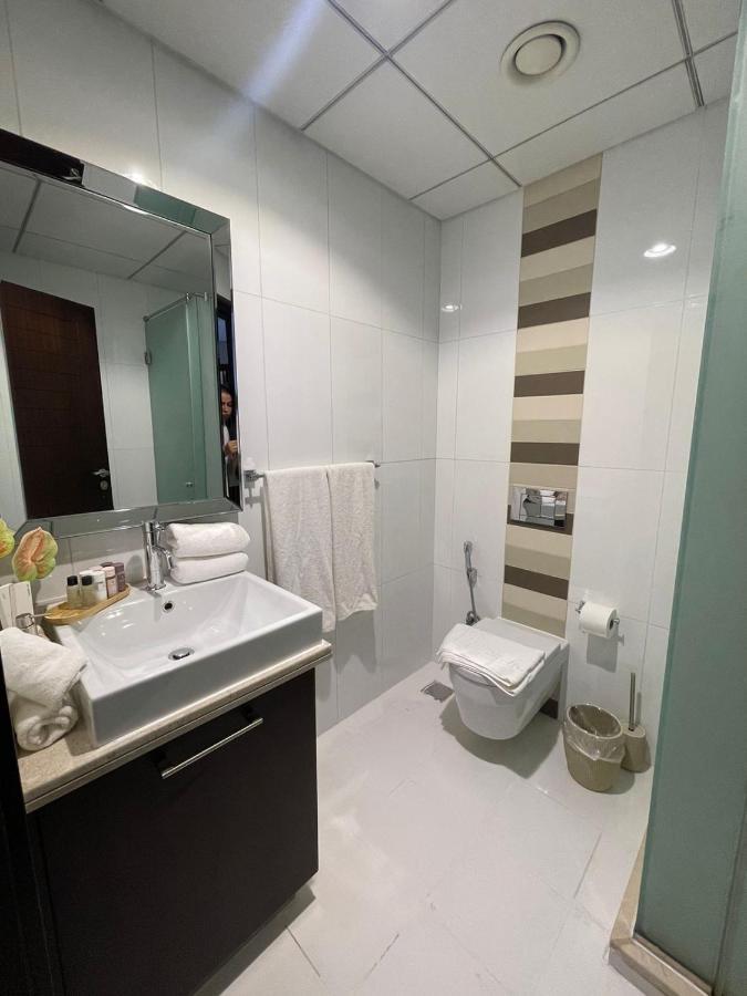 First Class 2Br With Burj Khalifa & Downtown View Dubai Eksteriør billede