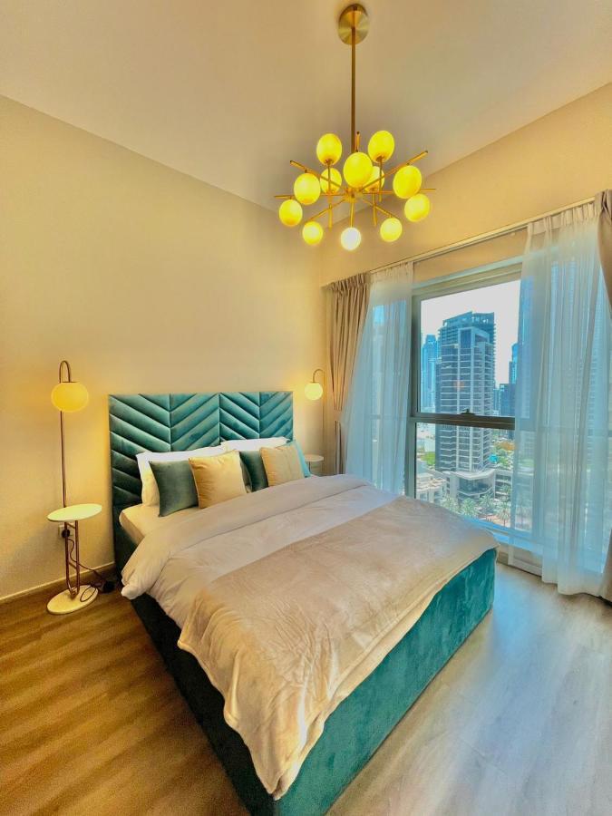 First Class 2Br With Burj Khalifa & Downtown View Dubai Eksteriør billede