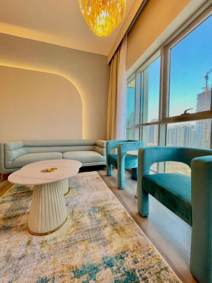 First Class 2Br With Burj Khalifa & Downtown View Dubai Eksteriør billede