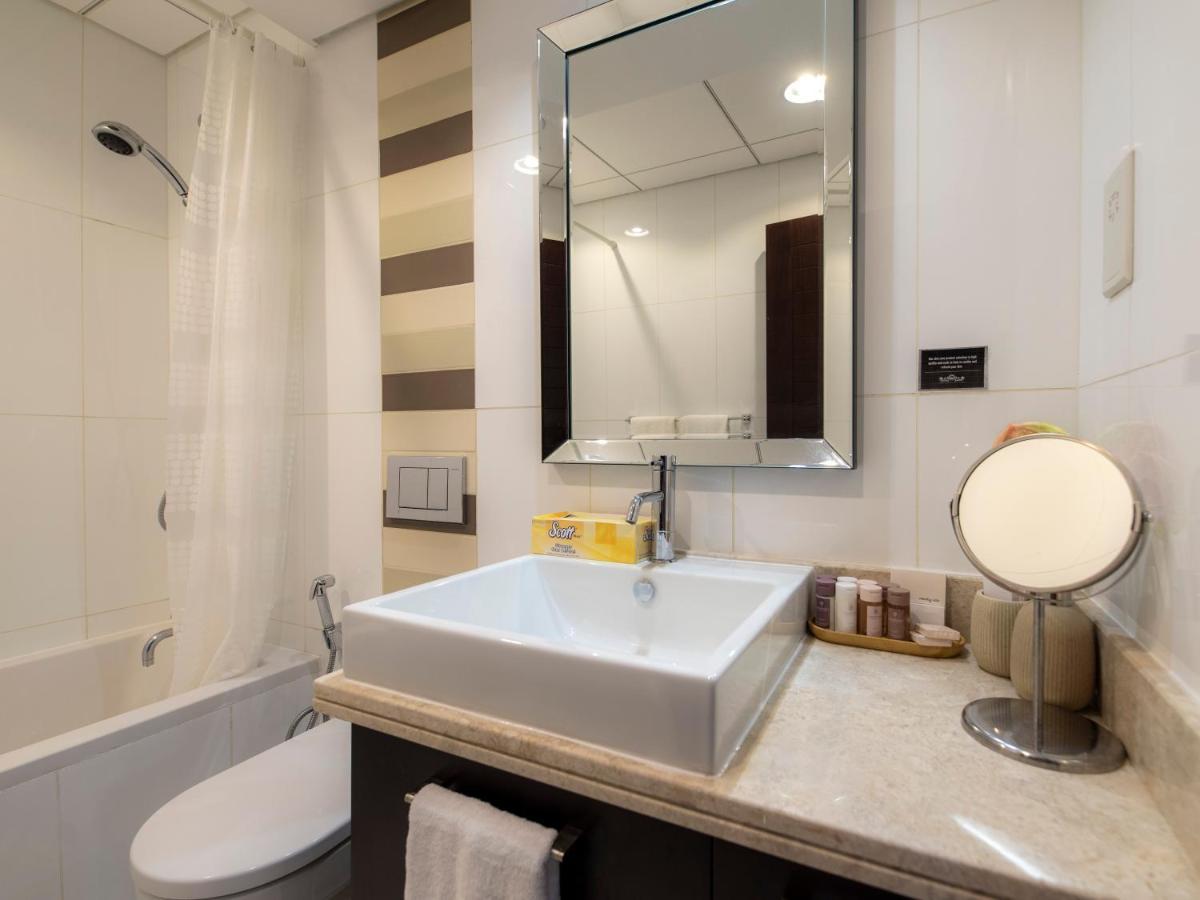 First Class 2Br With Burj Khalifa & Downtown View Dubai Eksteriør billede