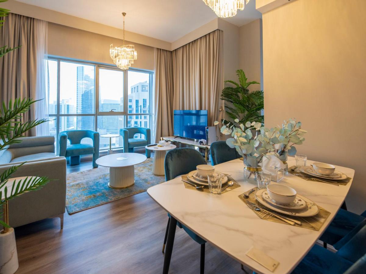 First Class 2Br With Burj Khalifa & Downtown View Dubai Eksteriør billede
