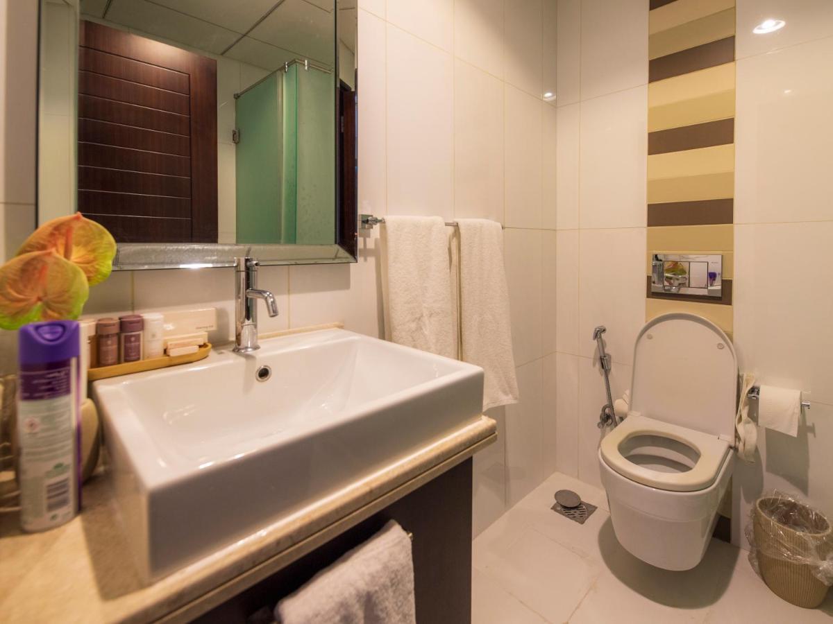 First Class 2Br With Burj Khalifa & Downtown View Dubai Eksteriør billede