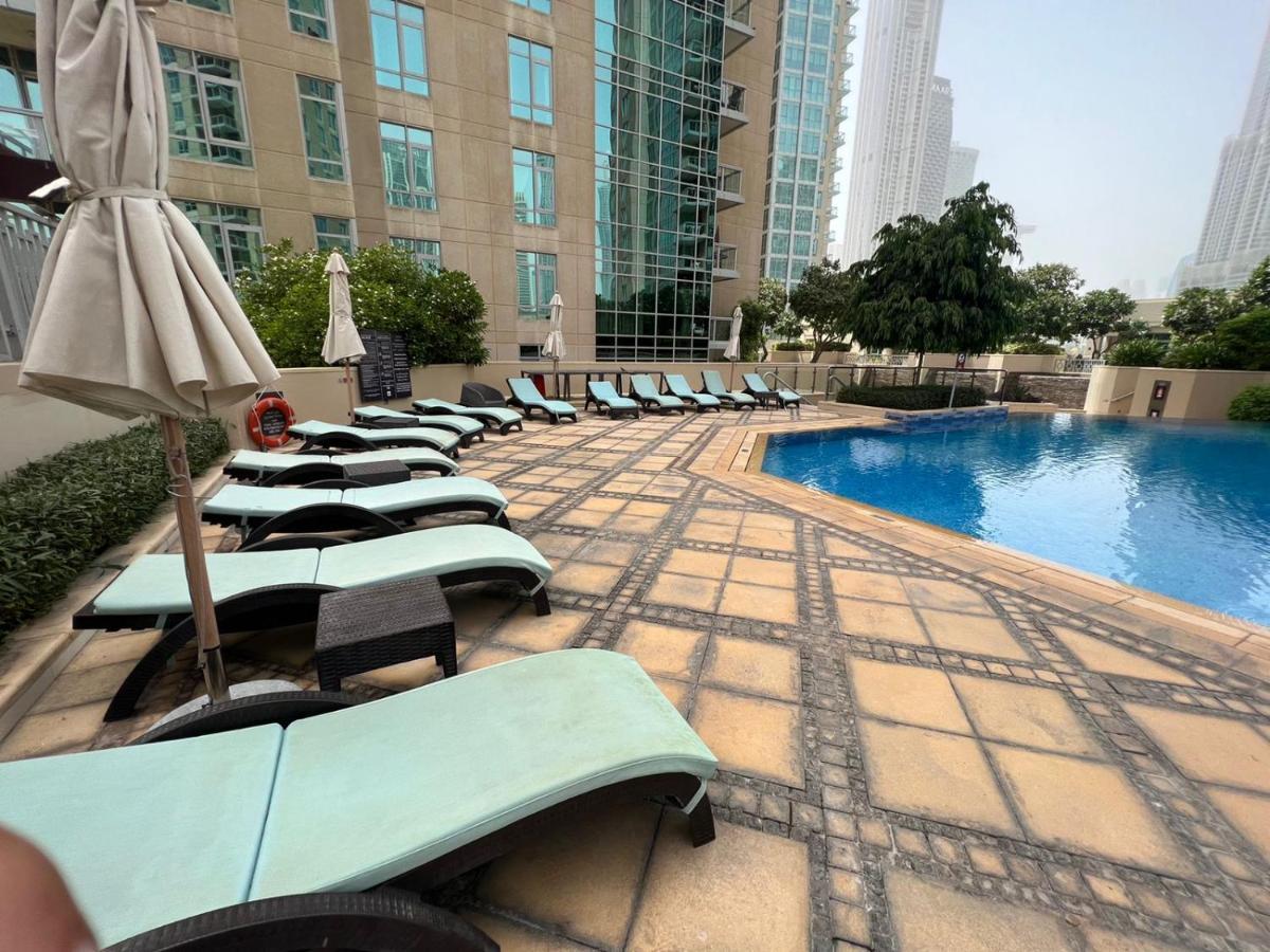 First Class 2Br With Burj Khalifa & Downtown View Dubai Eksteriør billede